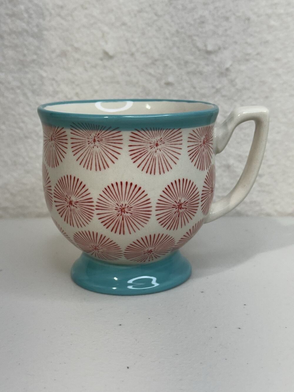 Pioneer Woman Flea Market Happiness Mug Coffee Red Starburst Turquoise Pedestal